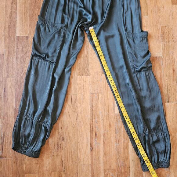 Sofia Pants Womens S Army Green Satin Cargo Jogger Made in Italy Quiet Luxury - Picture 8 of 10